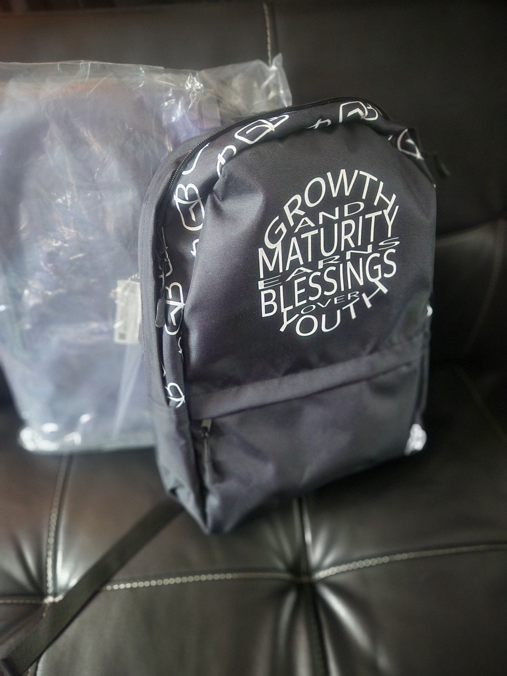 Power Backpack BLACKOUT