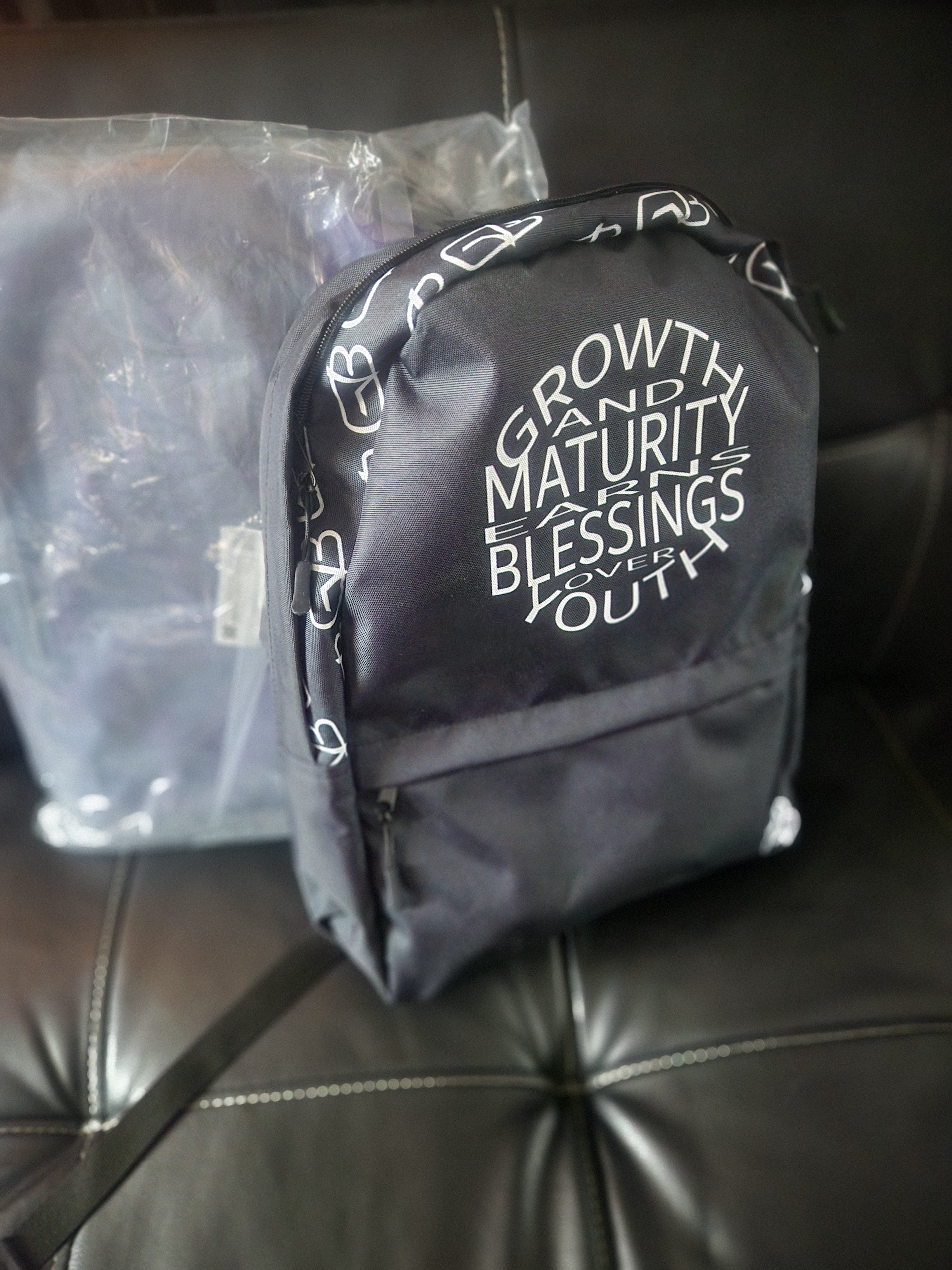 Power Backpack BLACKOUT